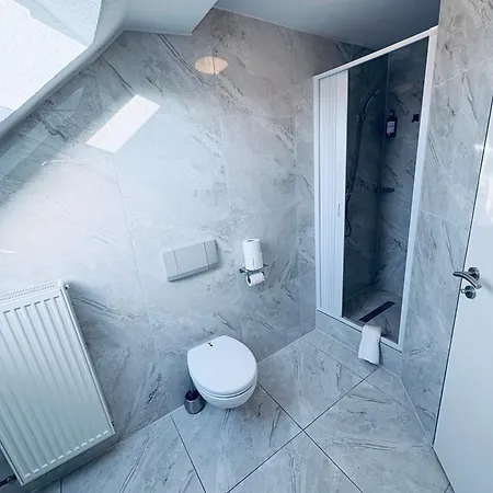 Royal Hotel 3*