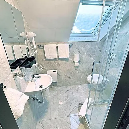 Royal Hotel 3*